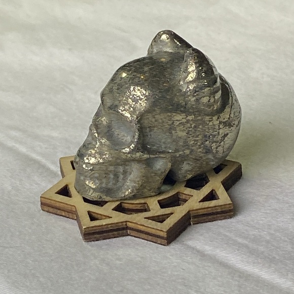 Pyrite Skull - Picture 4 of 7